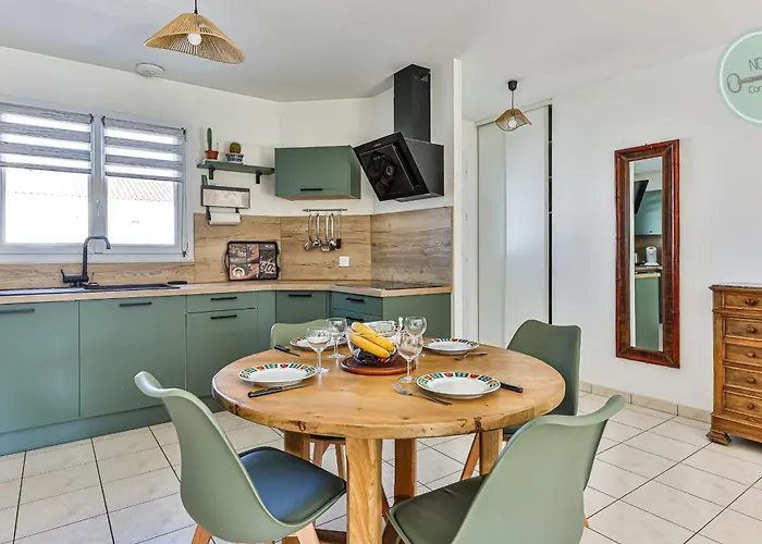 Nature Escape Family House With Garden Holiday home Saint-Reverend