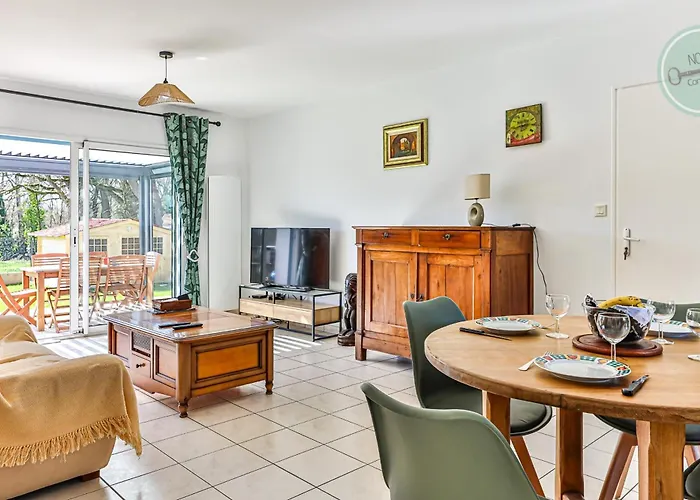 Nature Escape Family House With Garden * Saint-Reverend