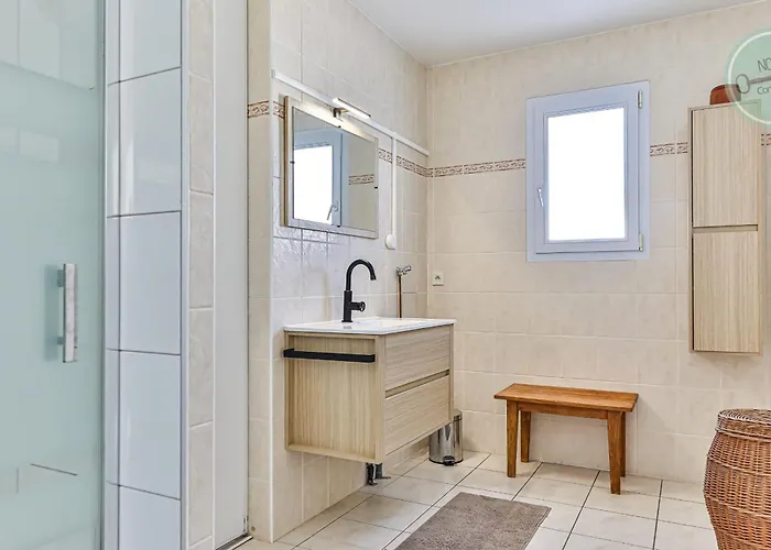 Holiday home Nature Escape Family House With Garden Saint-Reverend